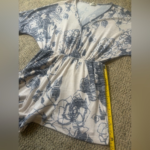 Ginger G Boho Summer Floral Print Flowy V-Neck Lined Romper - Picture 10 of 11